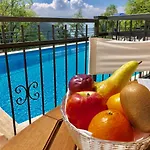 Apartment Residenza Ai Ronchi 3 4 7 8 Maccagno