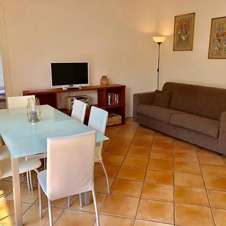 Apartment Residenza Ai Ronchi 3 4 7 8 *